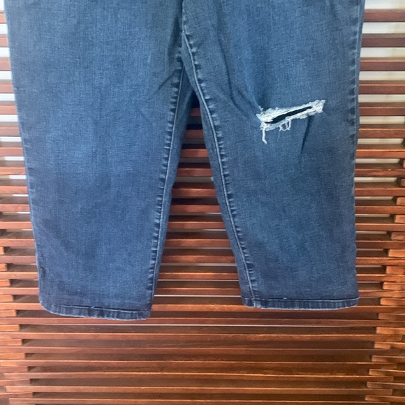 Sonoma maternity jeans - Picture 3 of 9